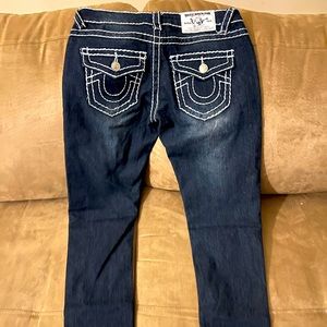 Wore when I was a younger in school do not fit anymore great condition